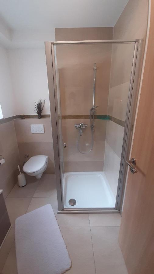 Apartmán Casa La Vino Leiwen Exteriér fotografie